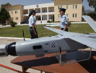 Στα χέρια της ΕΛ. ΑΣ. και του Πυροσβεστικού Σώματος τα πρώτα drones (φωτό)